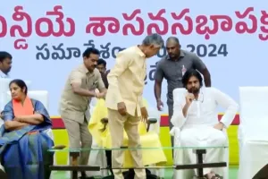 కుర్చీ మార్చేసిన చంద్రబాబు.. కారణమేంటంటే?