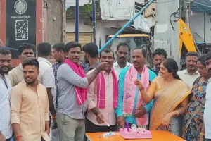 ఘనంగా కేటిఆర్ జన్మదిన వేడుకలు 